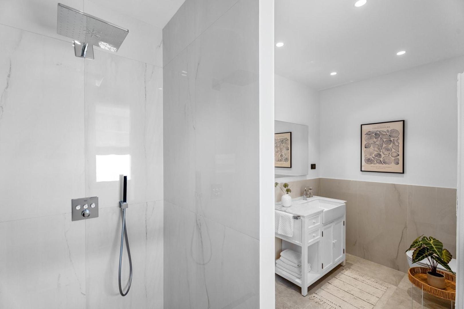 New! Ocean View Villa イェセニツェ エクステリア 写真
